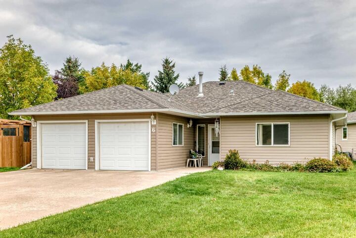 Property Photo:  6500 40 Avenue 6  AB T4K 1K4 
