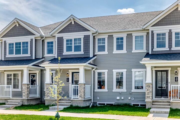 Property Photo:  1387 148 Avenue NW  AB T3P 1W2 