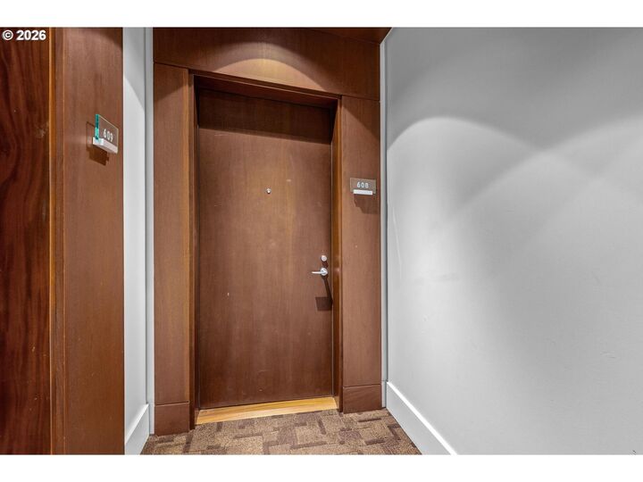 Property Photo:  1001 NW Lovejoy St 608  OR 97209 