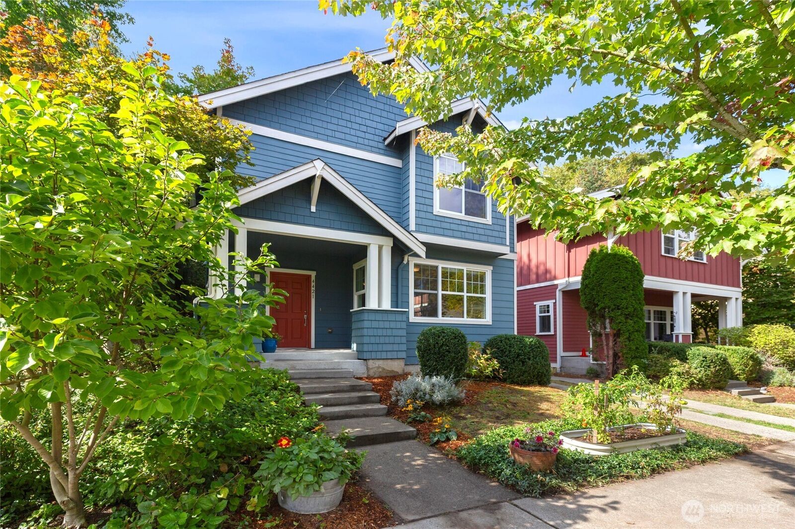 Property Photo:  4421  28th Avenue S  WA 98108 