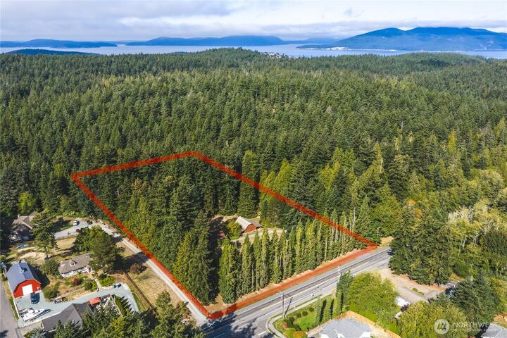 Property Photo:  4116  A Avenue  WA 98221 