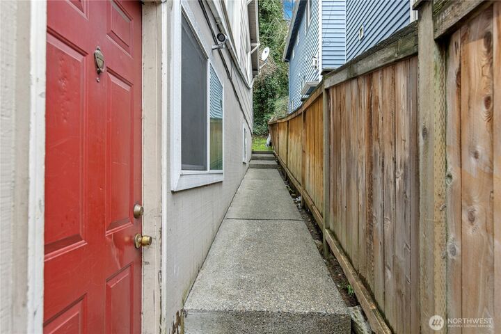 Property Photo: 1537 15th Avenue S WA 98144