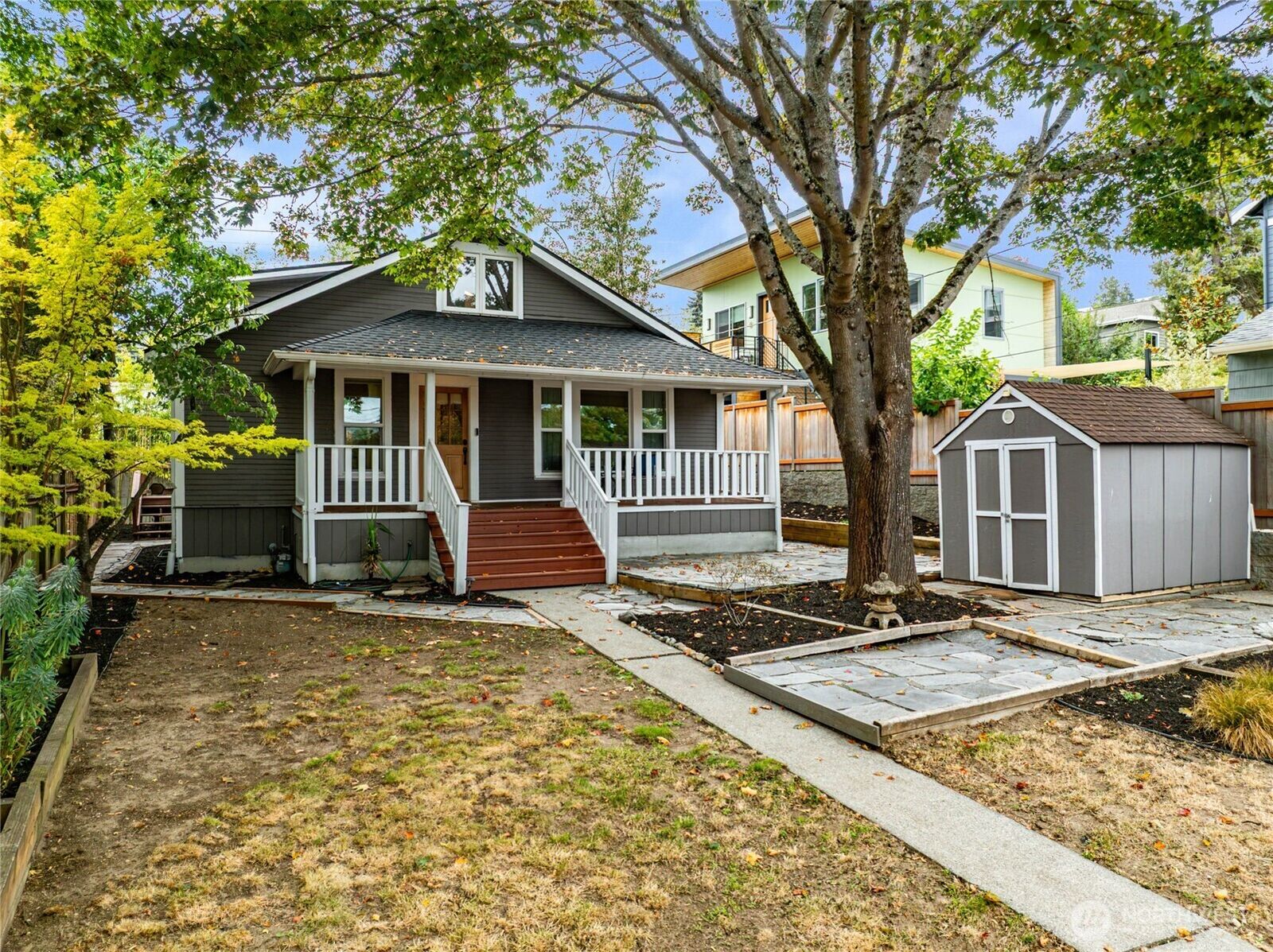 Property Photo:  2732 NE 54th Street  WA 98105 