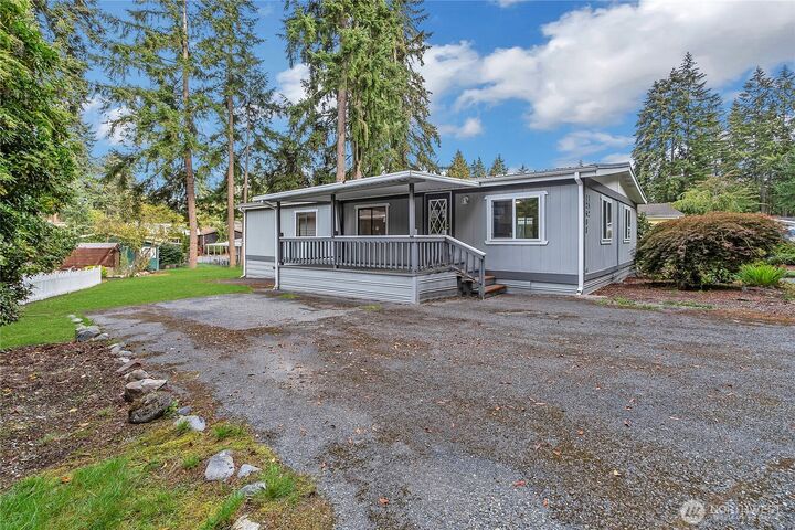 Property Photo: 12608 115th Avenue Ct E 152 WA 98374