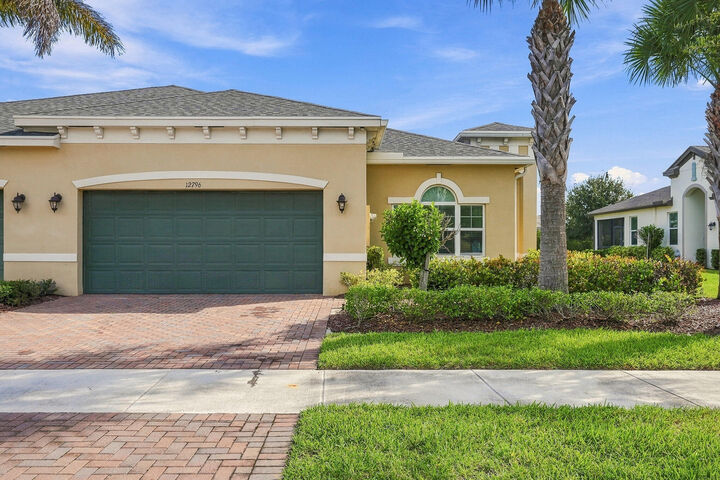 Property Photo: 12796 SW Lake Fern Circle FL 34987