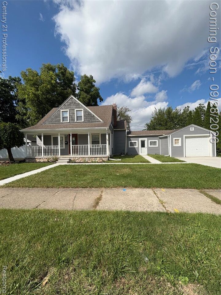 Property Photo:  29118 James Street  MI 48135 