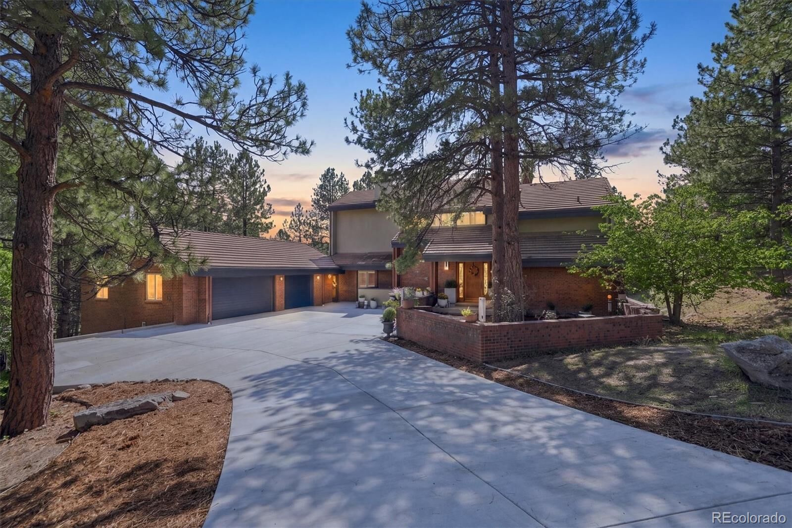Property Photo: 53 Glenalla Place CO 80108