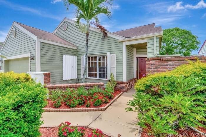 Property Photo:  5519 Pebble Brook Lane  FL 33472 