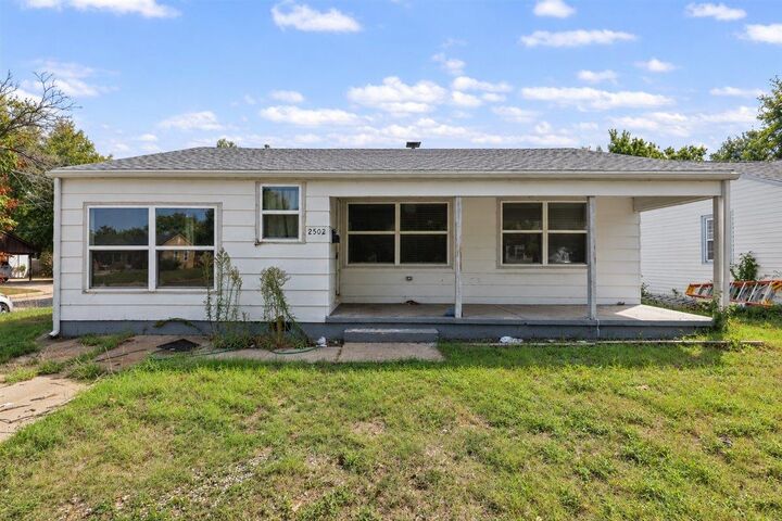 Property Photo:  2502 S Victoria Ave  KS 67216 