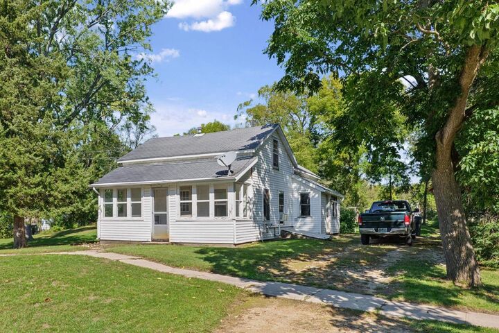 Property Photo: 1110 Wilson Street WI 54968