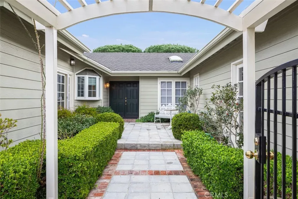 Property Photo:  2912 Catalpa  CA 92660 