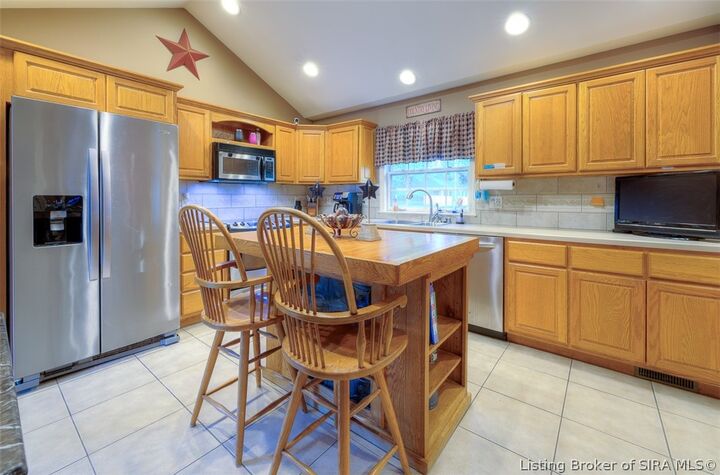 Property Photo: 1352 Slate Run Road IN 47150