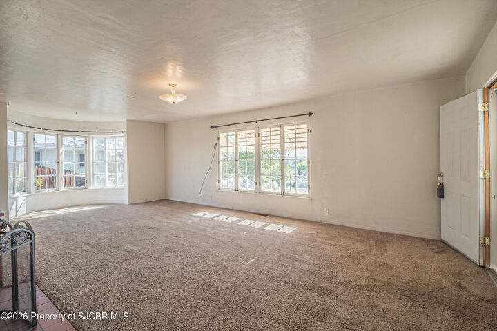 Property Photo:  610 E La Plata Street  NM 87401 