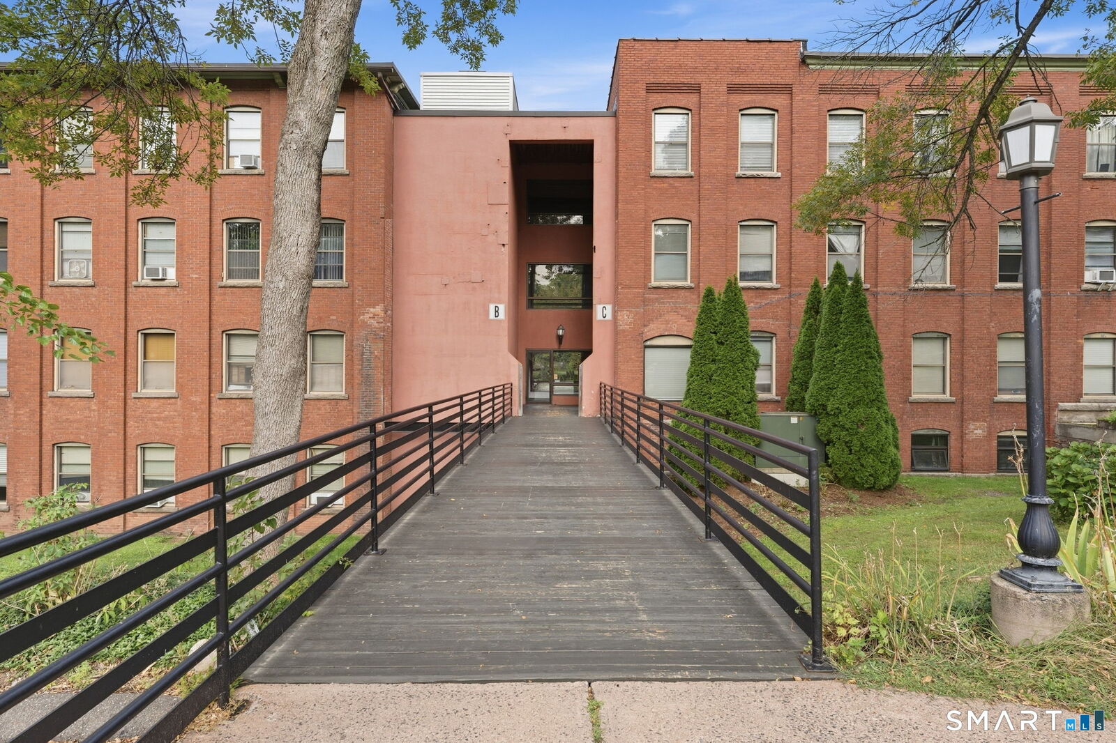 Property Photo:  222 Williams Street East 228  CT 06033 