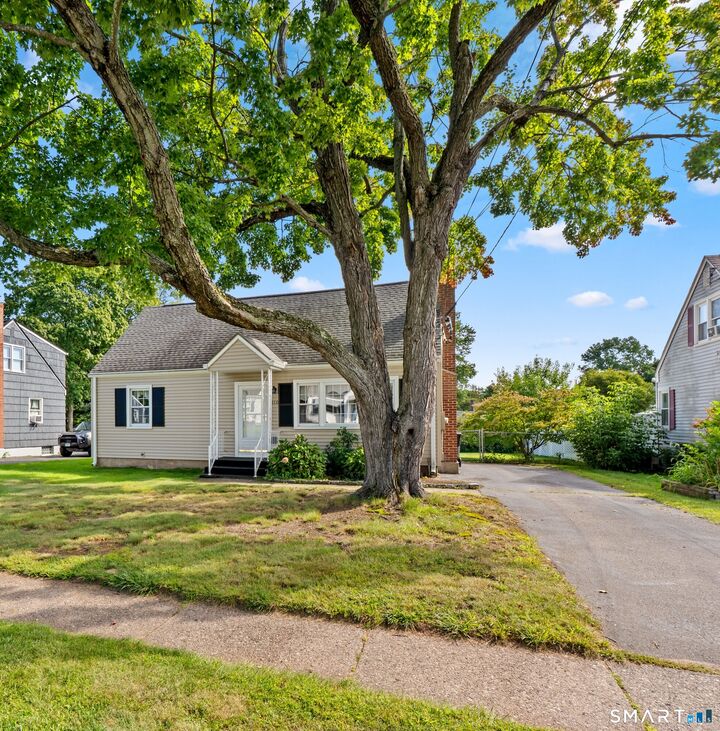 Property Photo: 110 Randal Avenue CT 06110