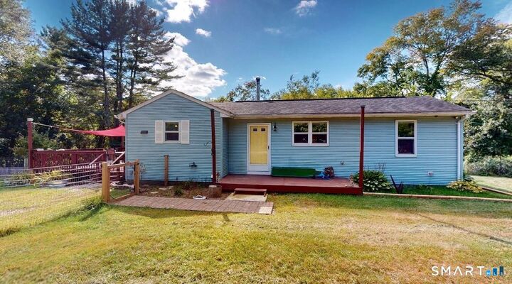 Property Photo:  9 Rustic Way  CT 06373 
