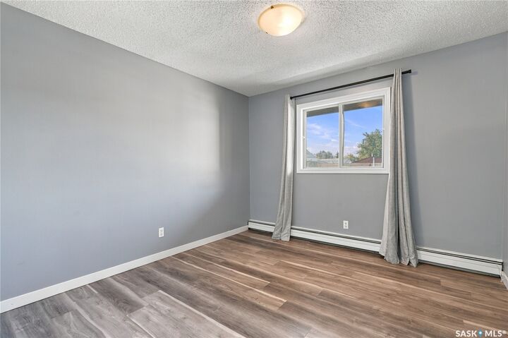 Property Photo:  2233 St Henry Avenue 210  SK S7M 5K6 