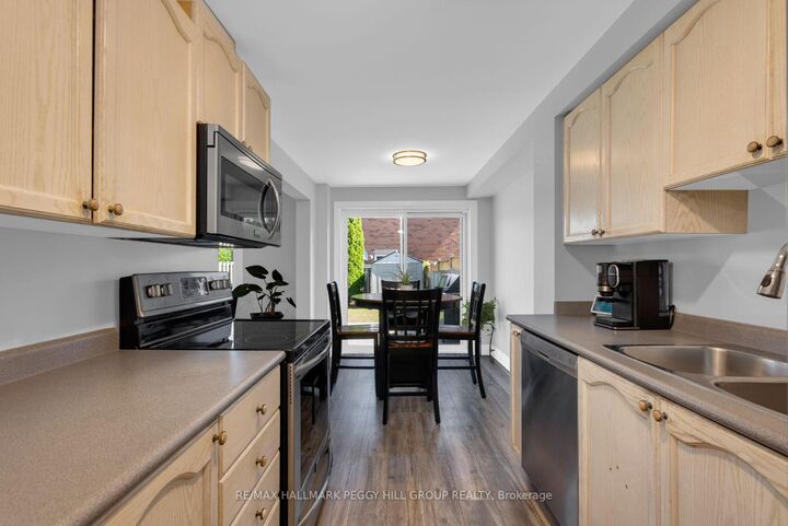 Property Photo:  11 Caribou Court  ON L4N 8N3 