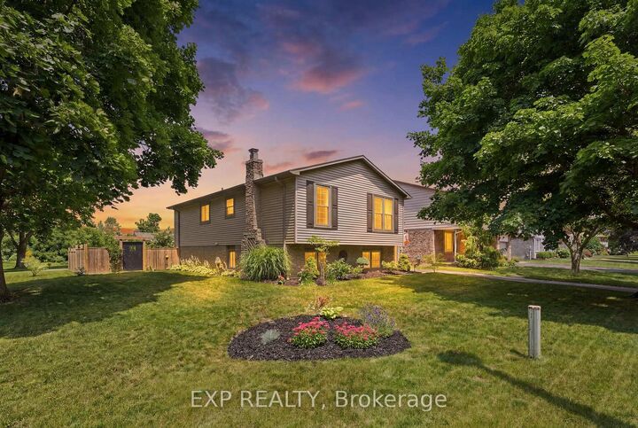 Property Photo:  72 Crestlynn Crescent  ON N3Y 4X3 
