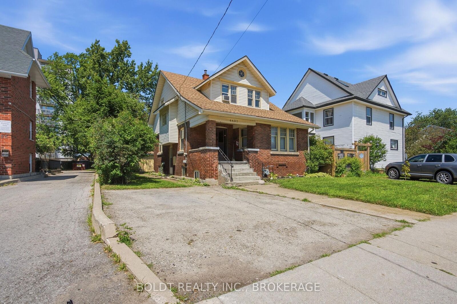 Property Photo:  4497 Morrison Street  ON L2E 2B6 