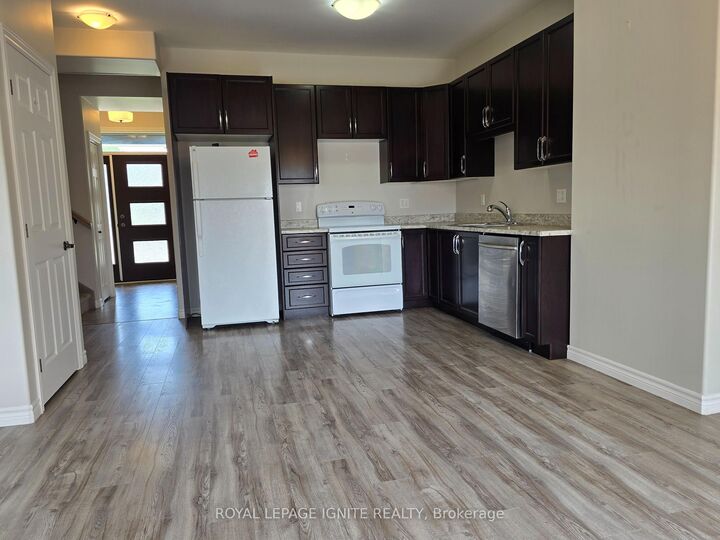 Property Photo:  52 Cottonwood Drive  ON K8N 0J2 