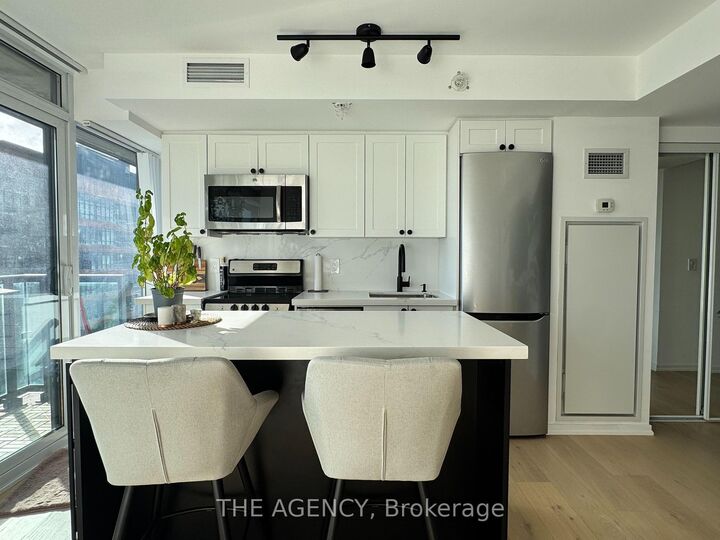 Property Photo:  36 Lisgar Street 1201E  ON M6J 0C7 