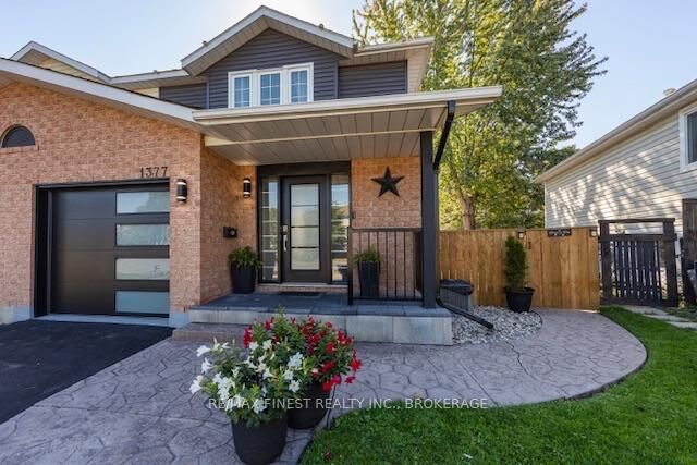 Property Photo: 1377 Brackenwood Crescent ON K7P 2W4