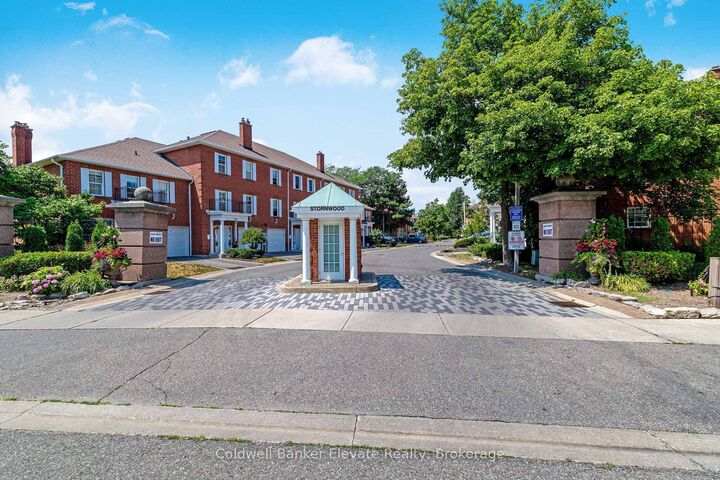 Property Photo:  55 Stornwood Court  ON L6W 4J1 