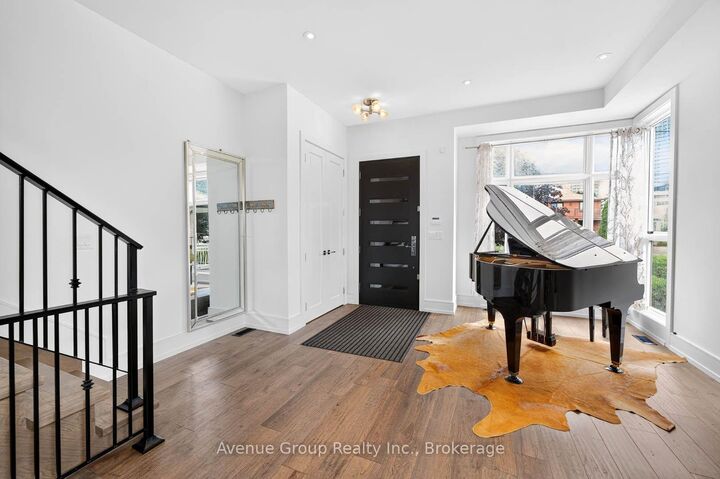 Property Photo:  33 Cartwright Avenue  ON M6A 1T8 