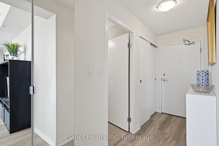 Photo de la propriété:  5 Gordon Street 406  ON N1H 4G8 