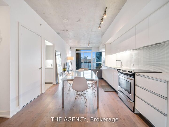 Property Photo:  1190 Dundas Street E 320  ON M4M 0C5 