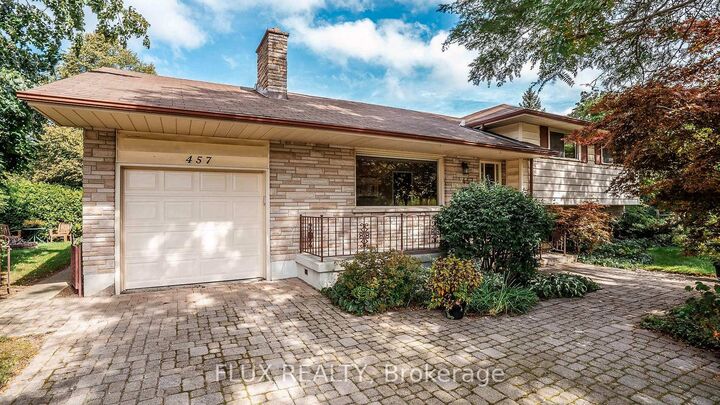 Property Photo:  457 Three Valleys Crescent  ON N5Z 3E9 