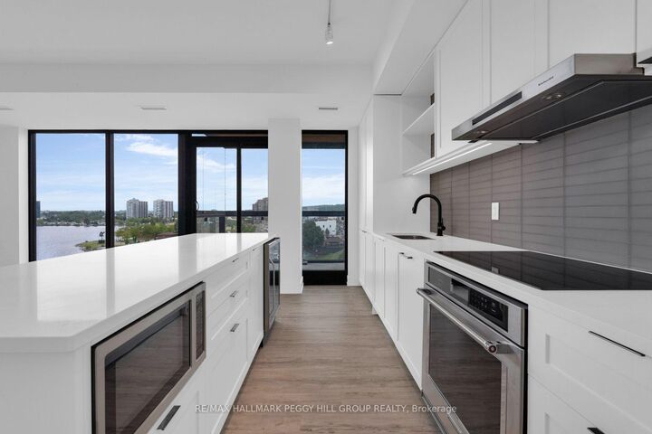 Photo de la propriété:  185 Dunlop Street E 623  ON L4M 0L7 