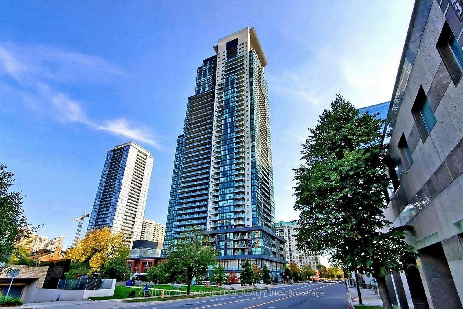 Property Photo: 5162 Yonge Street 102 ON M2N 0E9