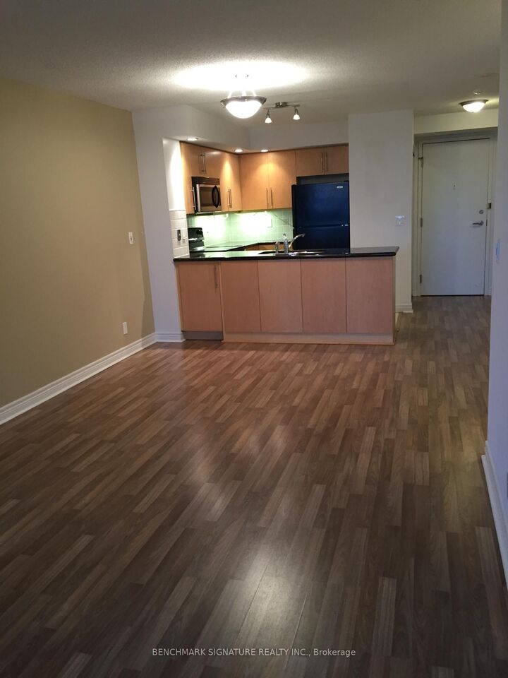 Property Photo:  33 Cox Boulevard 506  ON L3R 8A6 