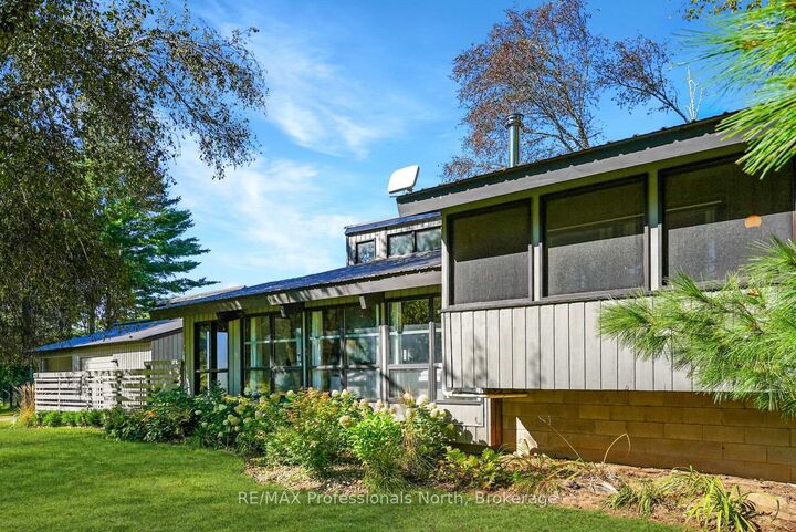 Property Photo:  1012 Shetland Road  ON K0M 2L0 