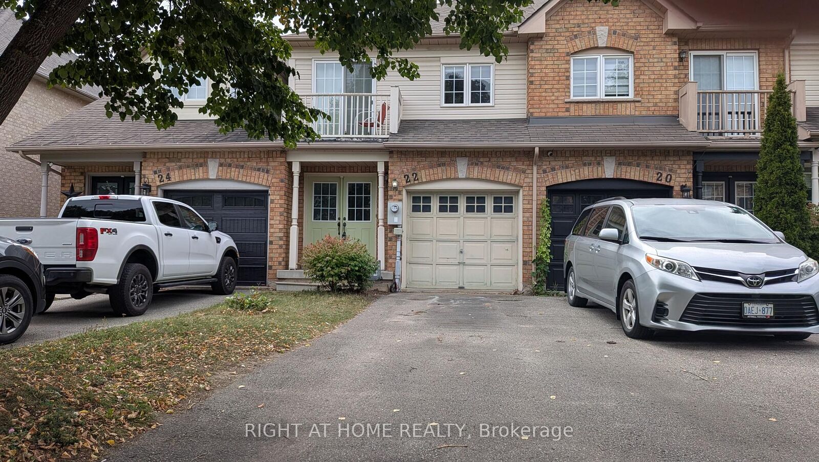 Property Photo: 22 Harding Street ON L7G 6B2