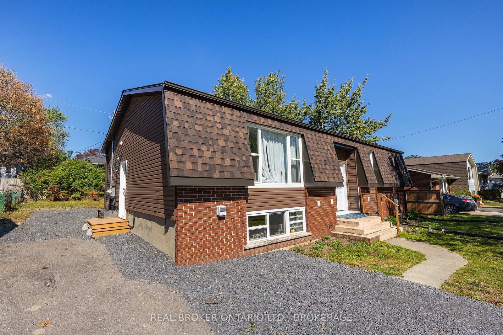 Photo de la propriété: 23 Huff Avenue ON K7N 1S5