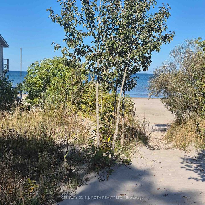 Photo de la propriété: 230 Shore Lane ON L9Z 2J1