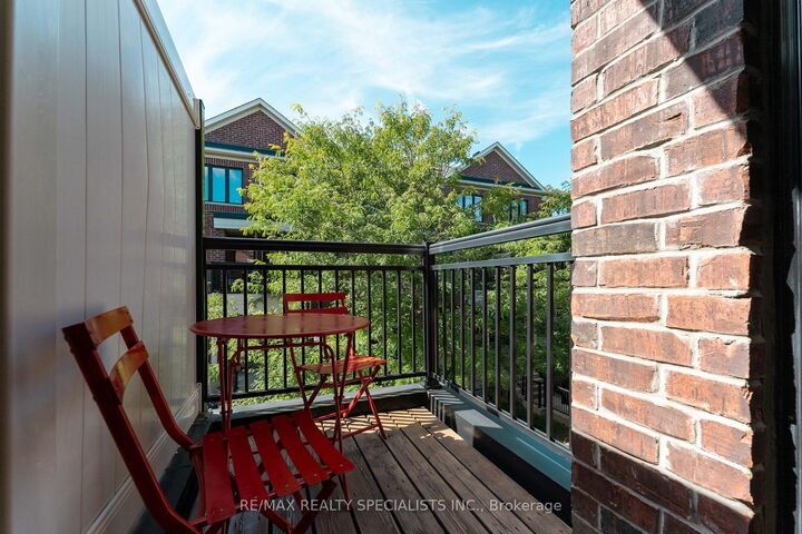 Property Photo:  120 Twenty Fourth Street 34  ON M8V 0B9 