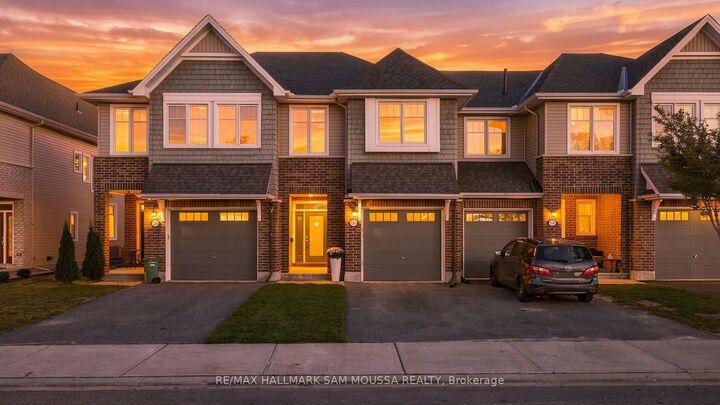Property Photo:  136 Lavatera Street  ON K1T 0R8 