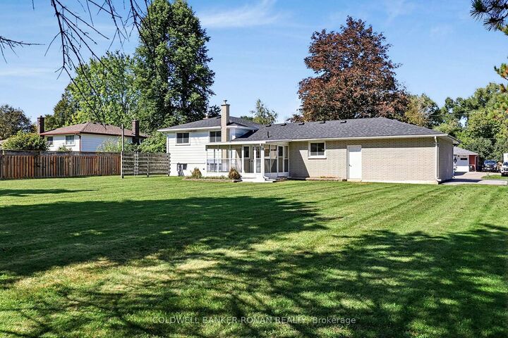 Property Photo: 13 Grohal Drive ON L0M 1J0