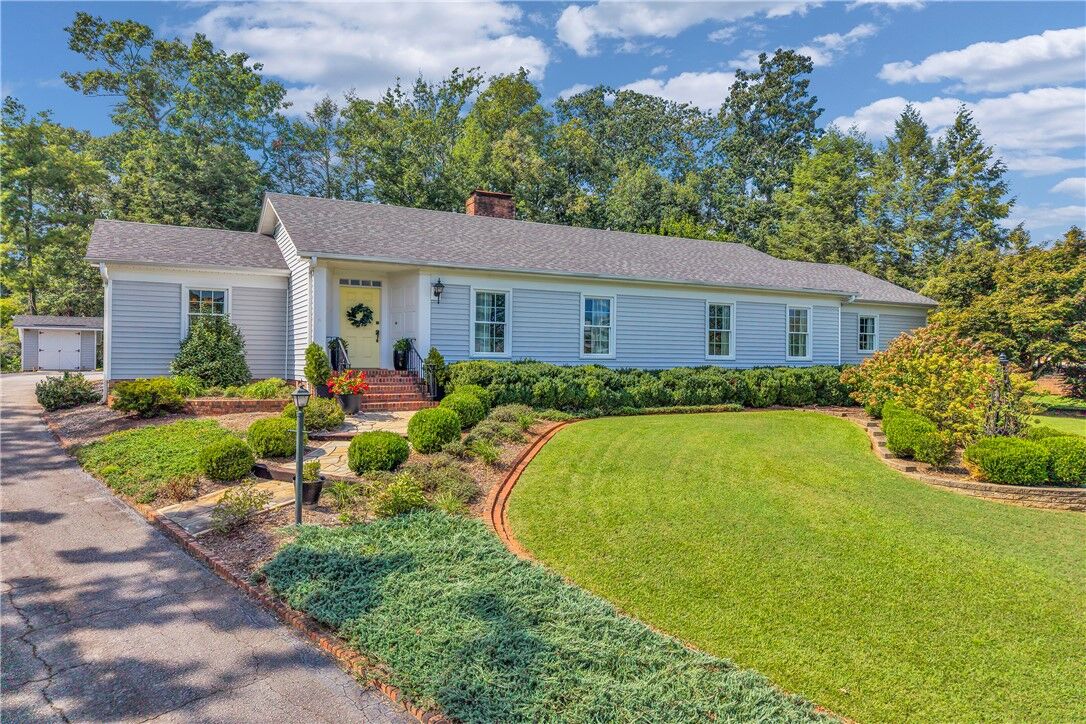 Property Photo:  107 Peachtree Drive  SC 29651 