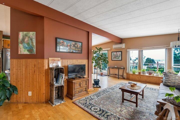 Property Photo:  11090 Chemainus Rd  BC V9G 1Z1 