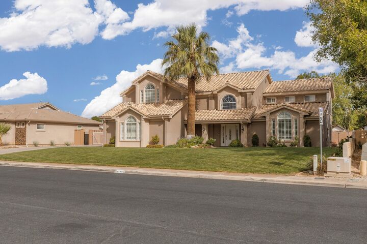 Property Photo:  1355 E Saint James Ln  UT 84790 