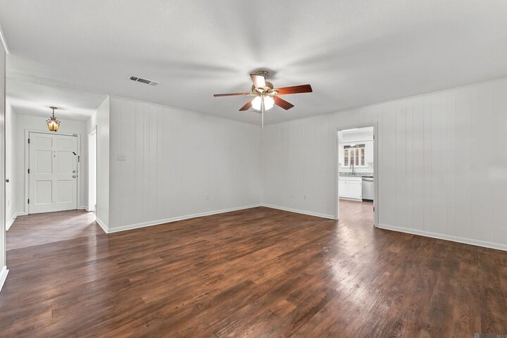 Property Photo: 1720 Rue Crozat LA 70810