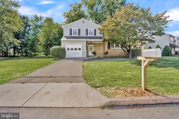 Property Photo:  6054 Edward Drive  PA 17050 