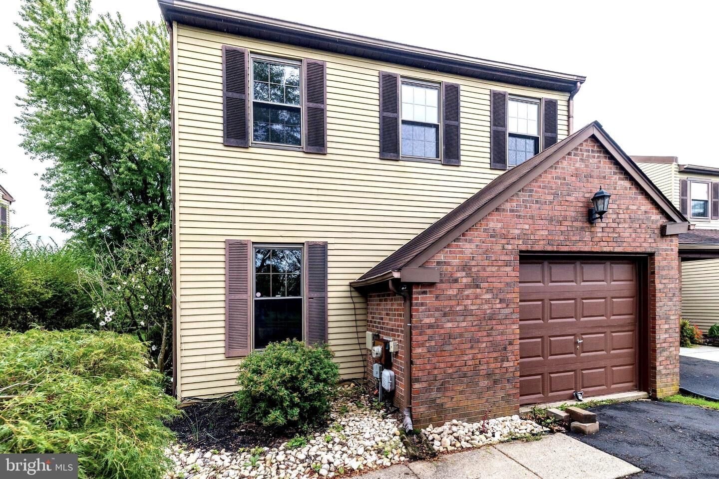 Property Photo:  251 Parkview Way  PA 18940 
