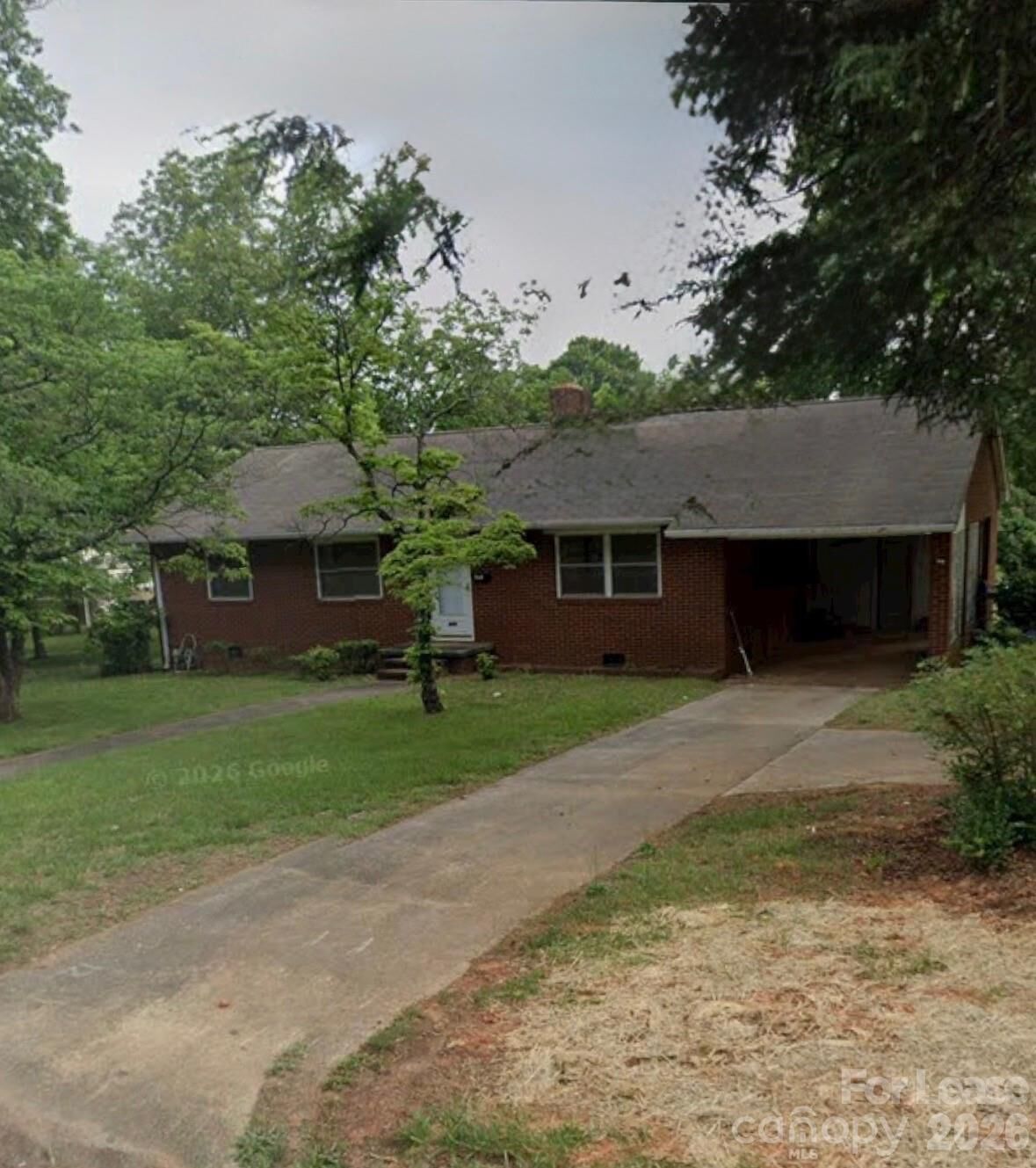 Property Photo:  805 E Iredell Avenue  NC 28115 