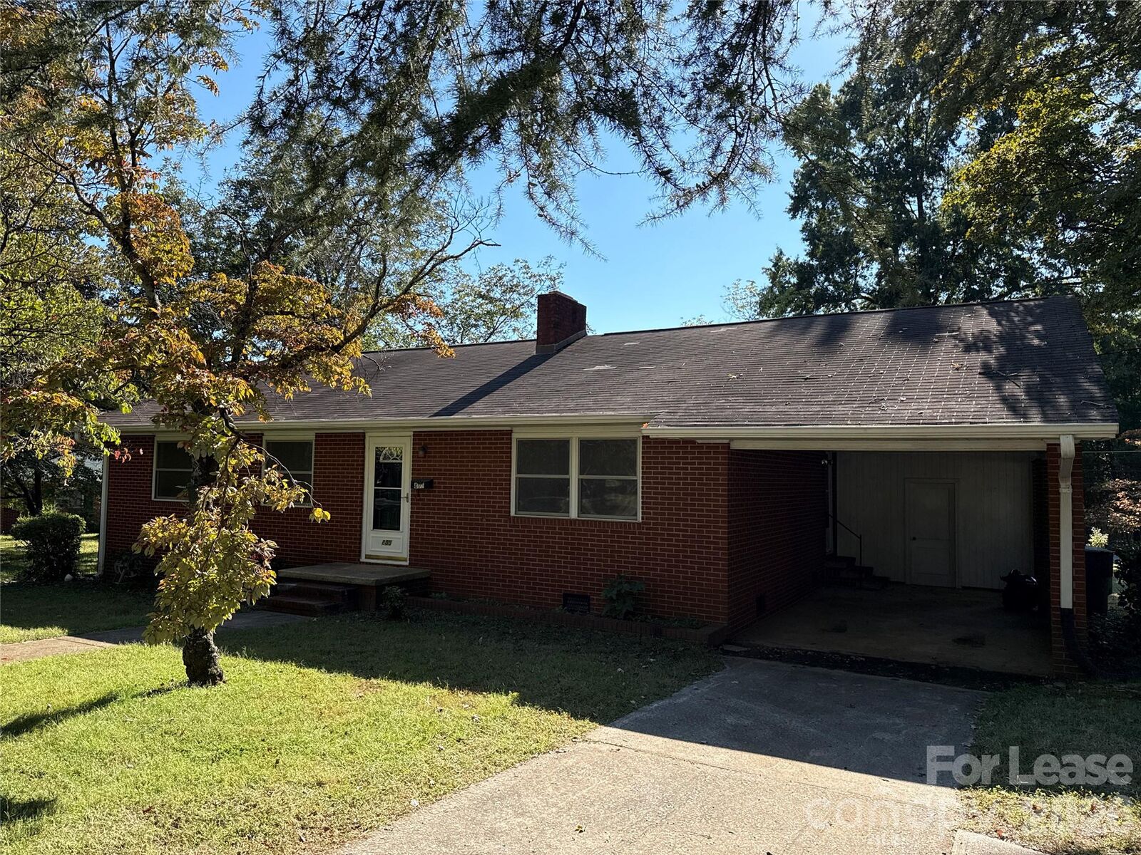 Property Photo:  805 E Iredell Avenue  NC 28115 